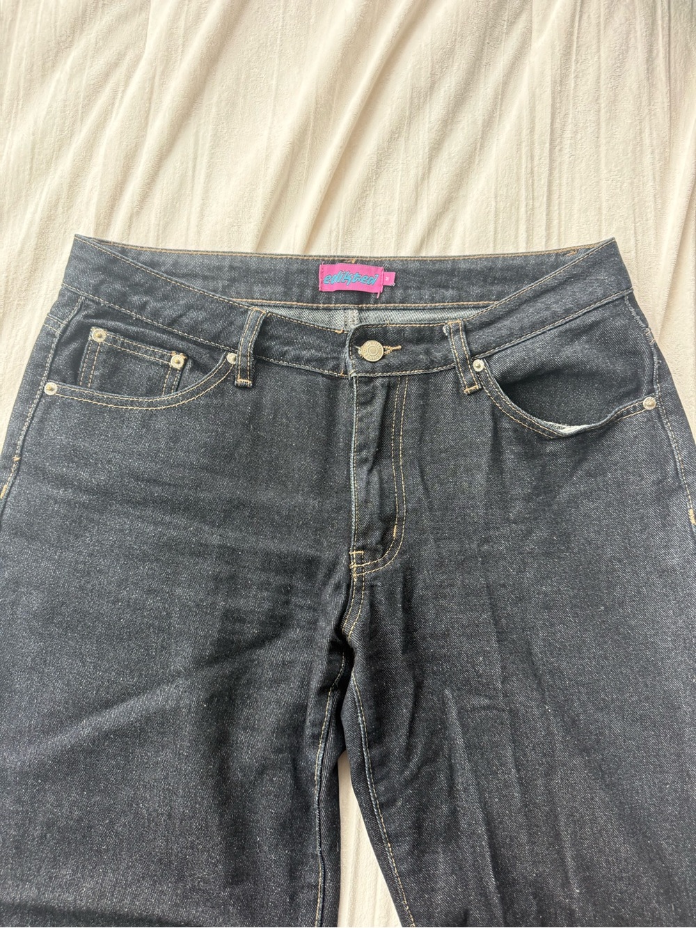 Edikted Raelynn Washed Low Rise Jeans - Picture 2 of 2